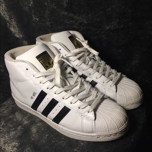 Classic black and white mids